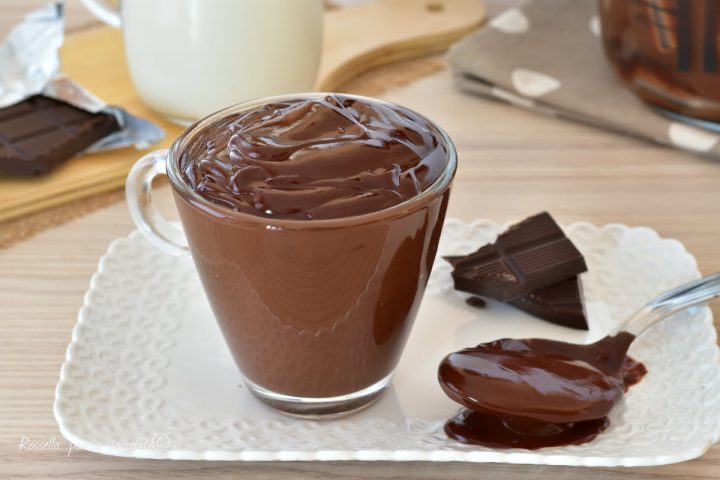 Blog - Cioccolata Densa - Come Prepararla e Quale Scegliere per Bar